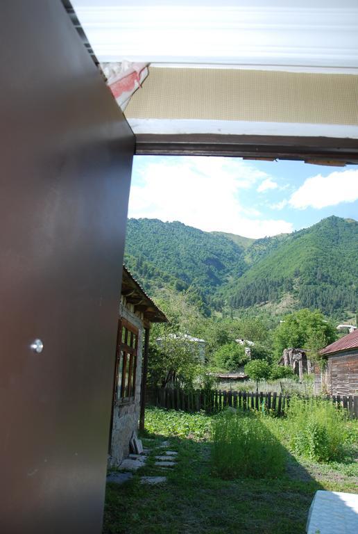 Keti Pilpani Guesthouse Μέστια Εξωτερικό φωτογραφία