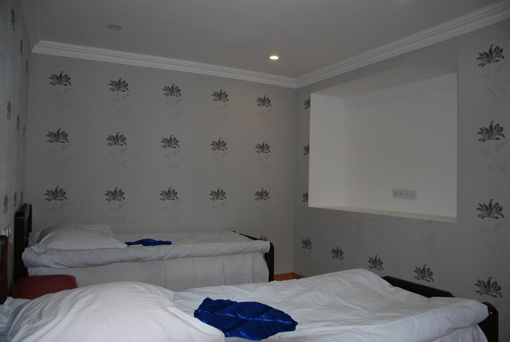 Keti Pilpani Guesthouse Μέστια Εξωτερικό φωτογραφία